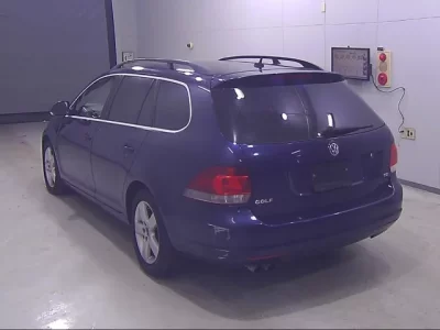 Volkswagen GOLF VARIANT