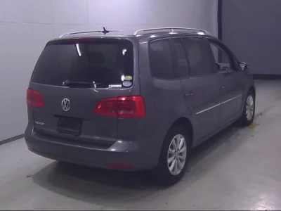 Volkswagen GOLF TOURAN