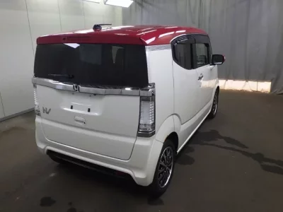 Honda N BOX SLASH