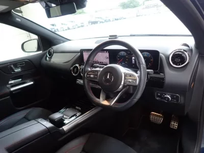 Mercedes-Benz B CLASS