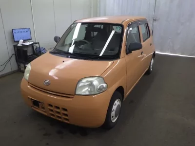 Daihatsu Esse