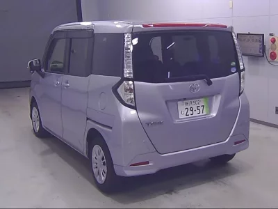 Toyota TANK
