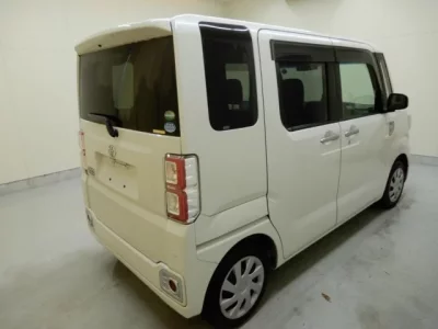 Toyota PIXIS MEGA