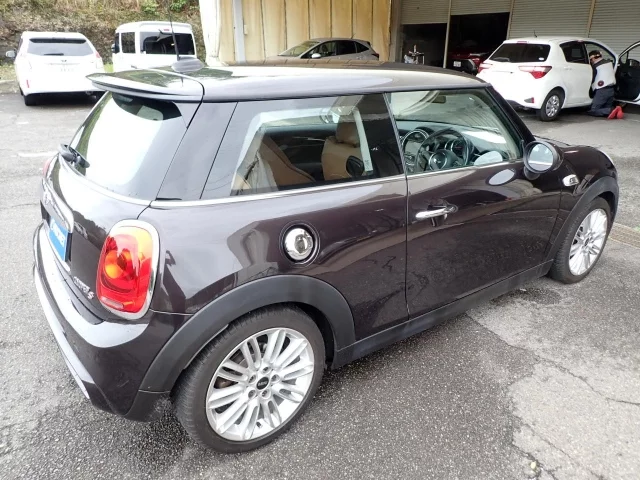 BMW MINI
