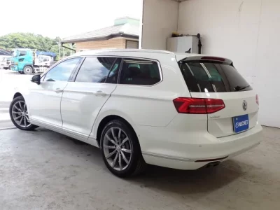 Volkswagen PASSAT VARIANT