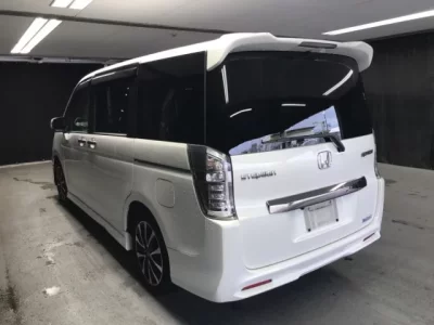 Honda STEP WAGON