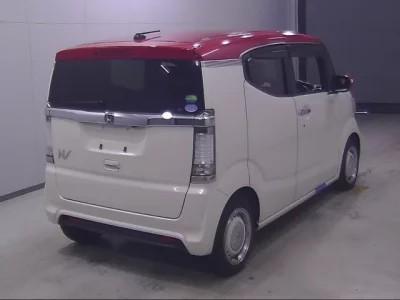 Honda N BOX SLASH