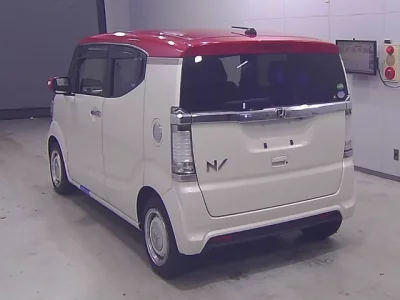 Honda N BOX SLASH
