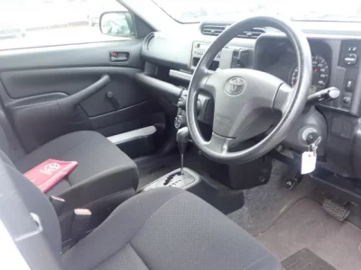 Toyota SUCCEED