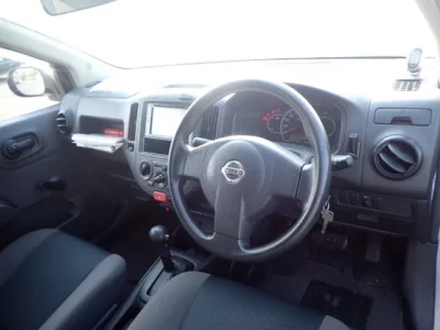 Nissan AD