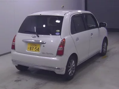 Daihatsu MIRA