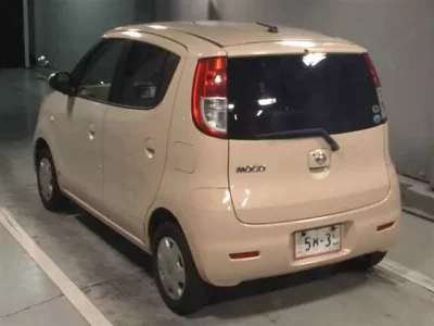 Nissan MOCO