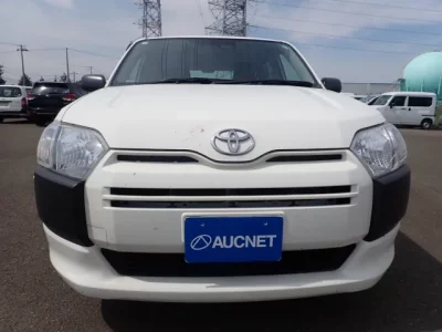 Toyota SUCCEED