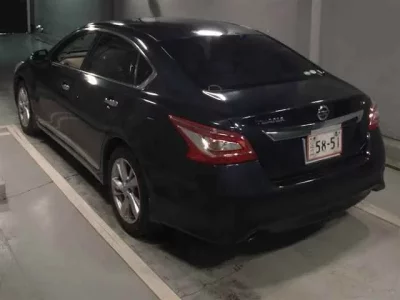 Nissan TEANA