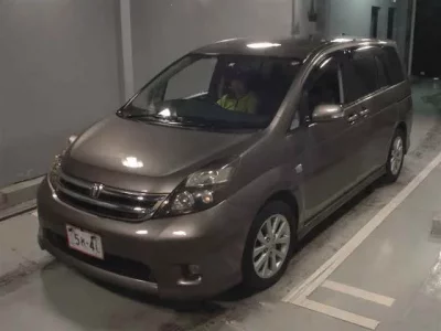 Toyota ISIS