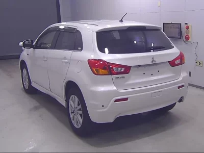 Mitsubishi RVR