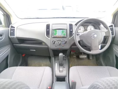 Nissan WINGROAD