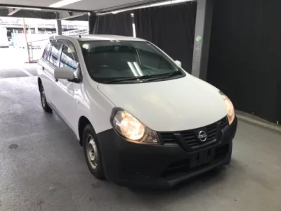 Nissan AD
