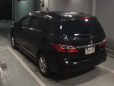 Nissan LAFESTA