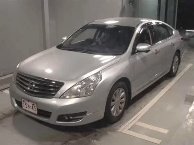 Nissan TEANA