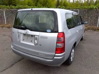 Toyota SUCCEED