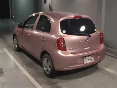 Nissan MARCH