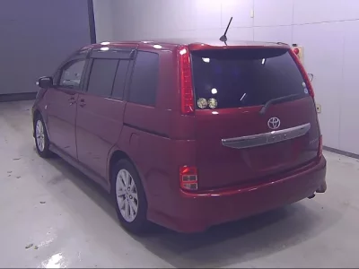 Toyota ISIS