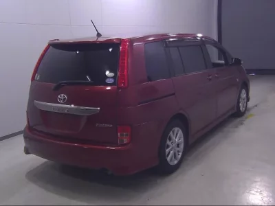 Toyota ISIS