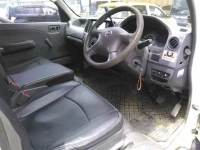 Nissan CARAVAN VAN