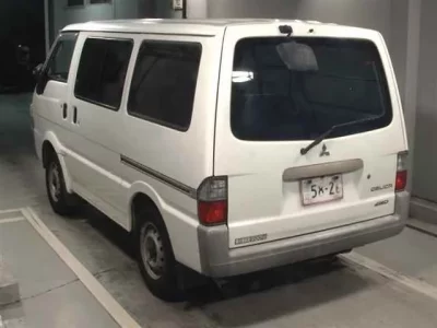 Mitsubishi DELICA