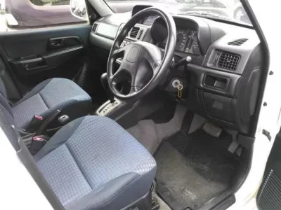 Mitsubishi PAJERO IO