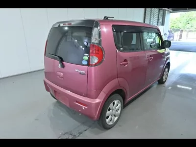 Suzuki MRWAGON