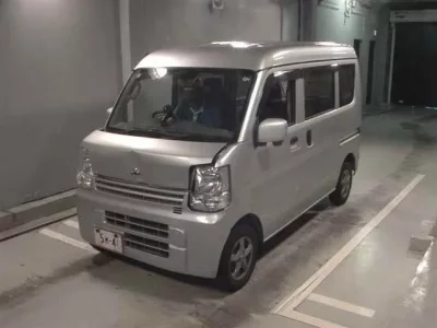 Nissan CLIPPER VAN