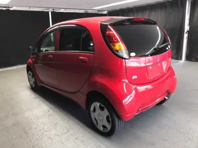 Mitsubishi I