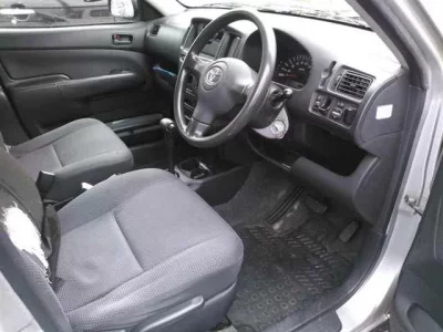 Toyota SUCCEED