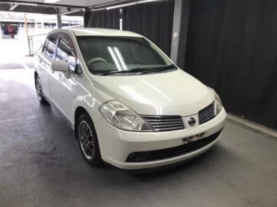 Nissan TIIDA LATIO