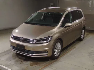 Volkswagen GOLF TOURAN
