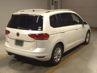 Volkswagen GOLF TOURAN