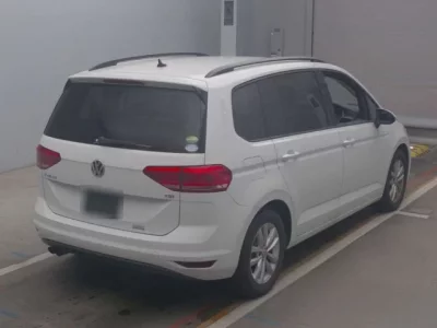 Volkswagen GOLF TOURAN