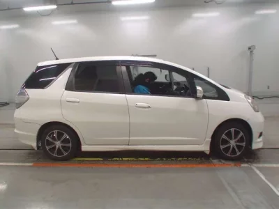 Honda FIT SHUTTLE