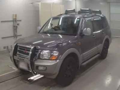 Mitsubishi PAJERO