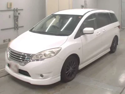Nissan LAFESTA