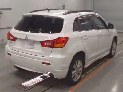 Mitsubishi RVR