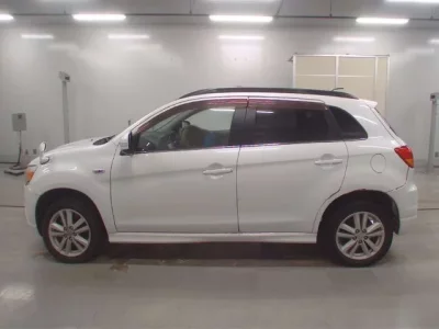 Mitsubishi RVR