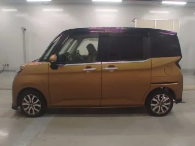 Toyota TANK