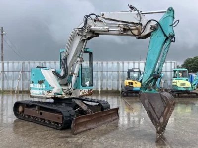 KOMATSU PC75UU