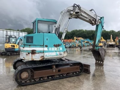 KOMATSU PC75UU