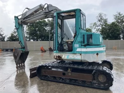 KOMATSU PC75UU