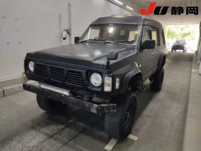 Nissan SAFARI