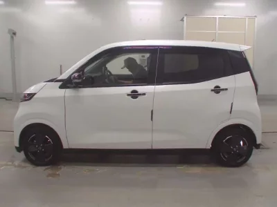 Nissan SAKURA